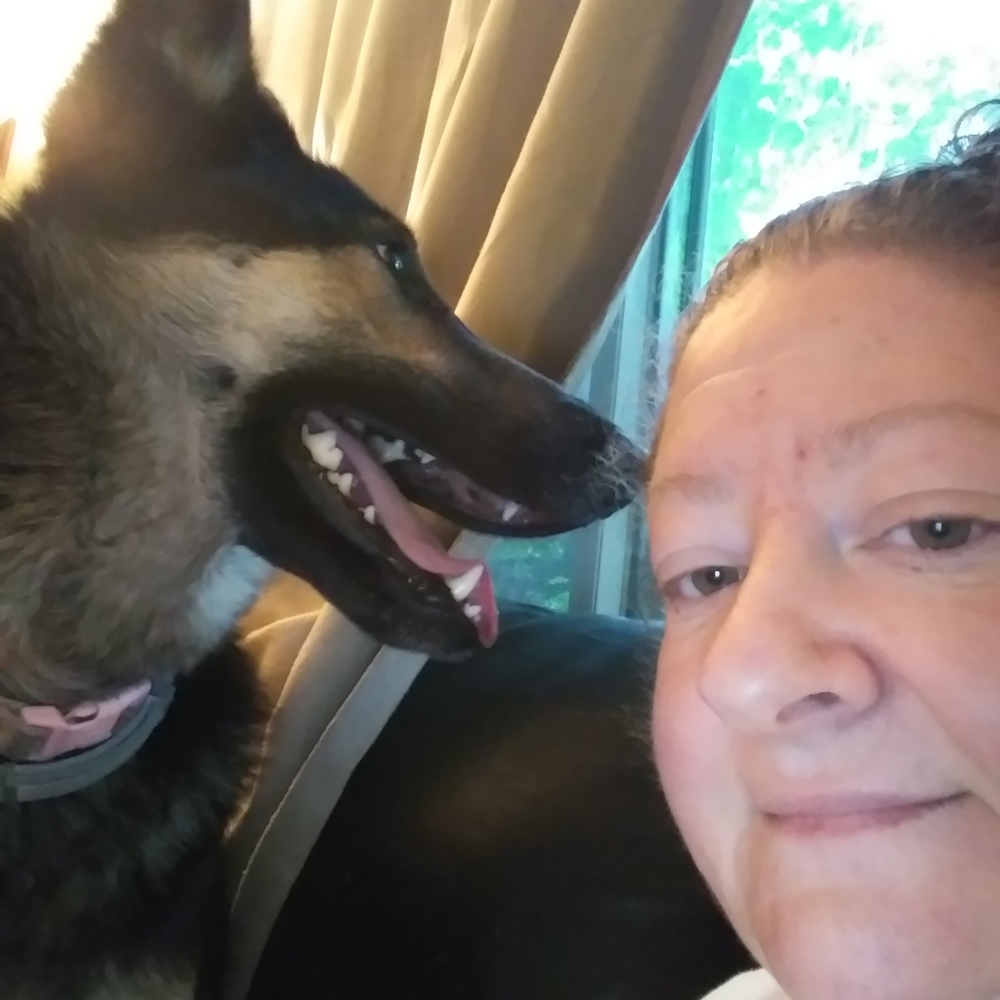 Meet your Posher, Stefani